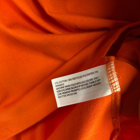 Woman's Orange‎ Cropped Tee  - Size XXL Basic Casual Everyday Wear - Picture 6 of 8